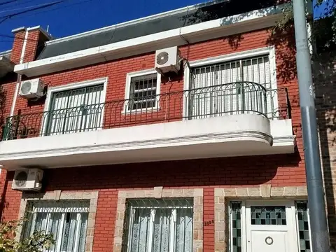 VENTA CASA LOTE PROPIO 2 PH  EN BLOCK COGHLAN