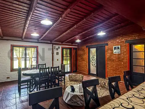 VENTA CASA 4 AMBIENTES BARRIO SOSIEGO
