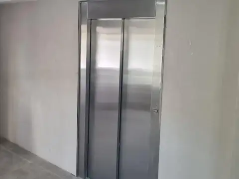 Local en Alquiler en San Carlos De Bariloche, $ 1.800.000