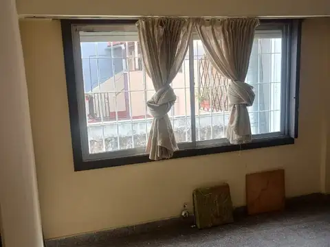 Monoambiente dividido en Lomas del Mirador