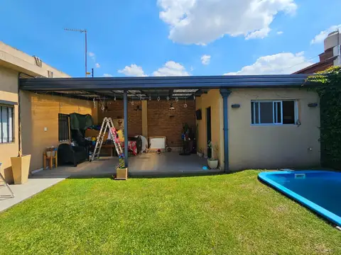 Casa en Venta en San Antonio de Padua Sur 3 Ambientes cerca de plaza