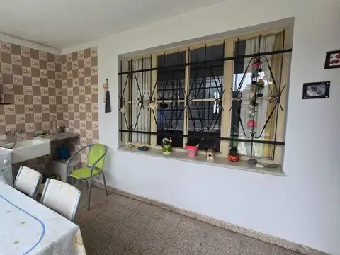VENTA CASA 2 DORMITORIOS APTA CREDITO COCHERA