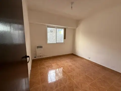 Depto Tipo Casa en Venta 49 años