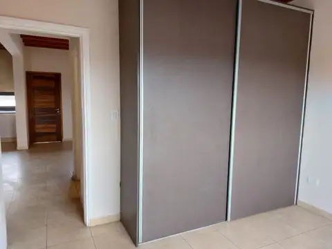 Departamento en Alquiler con 1 cocheras