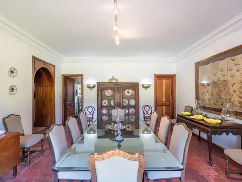 Exclusiva Casa en venta de 980M2 y 12 hectareas de campo - Zelaya - Pilar