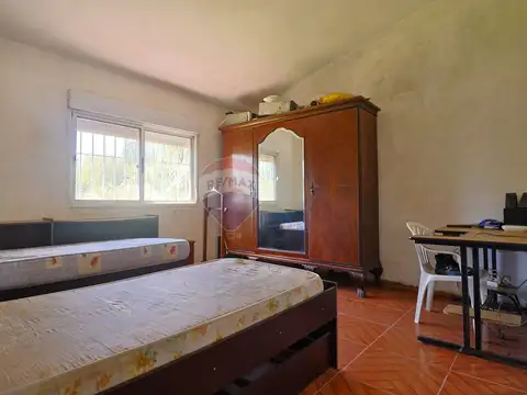 Los Naranjales y Tomás Berrtea 100