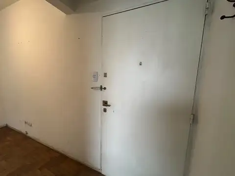 Rojas 100, Piso 4