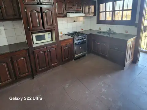Venta Casa 6 ambientes Solano Quilmes
