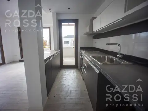 Departamento en Venta en Adrogue, USD 299.000