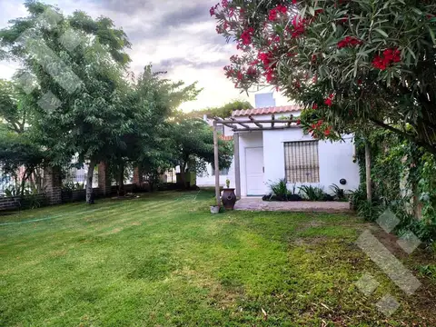 En Venta | Casa de 3 Dormitorios | Barrio Pinar | Apta Credito | Plottier