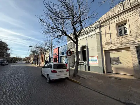 Av. Mitre  al 700