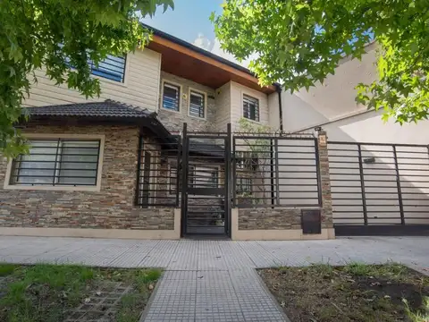 VENTA CASA 5AMB S.LUGARES PATIO-PARRI-COCHER-PROOM