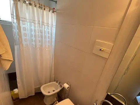 Carlos Pellegrini al 900