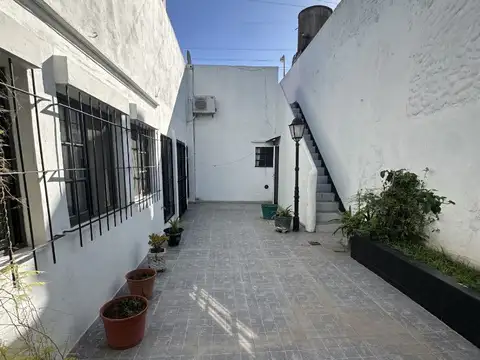 CASA SOBRE LOTE DE 10X22