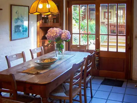 Casa en Alquiler Temporal con 2 cocheras