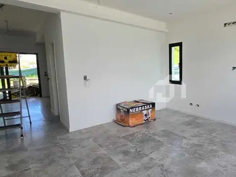 Casa 4 ambientes con 3 baños