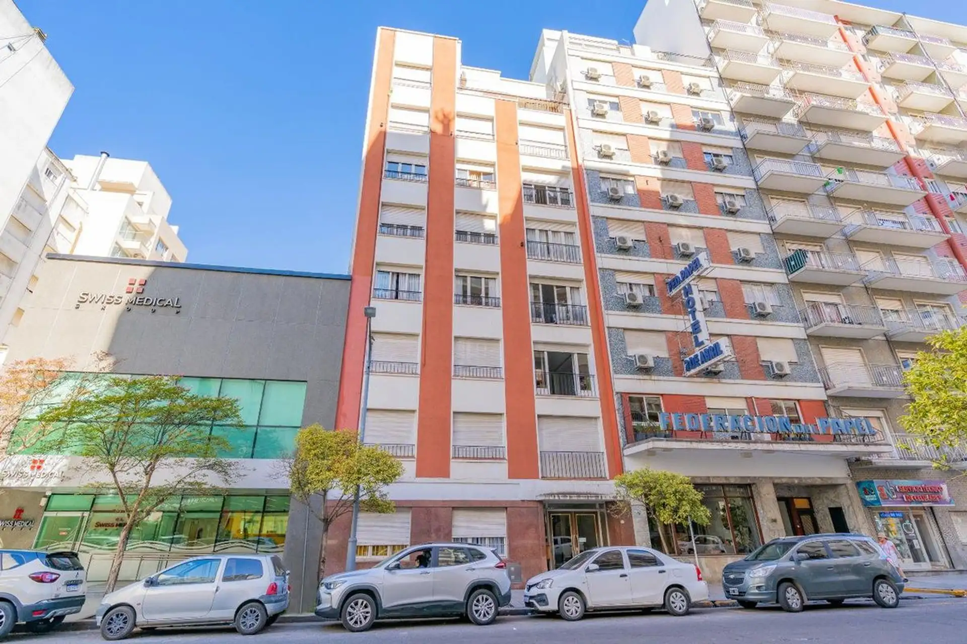 Venta departamento 3 ambientes al frente | Centro