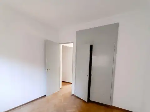Zeballos 300, Piso 00