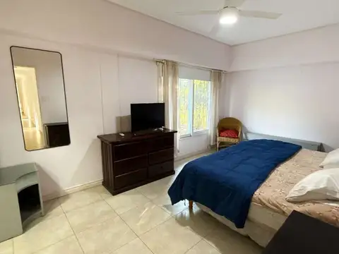 VENTA CASA 5 AMB LOTE 2350 M2 LOMA VERDE PILETA