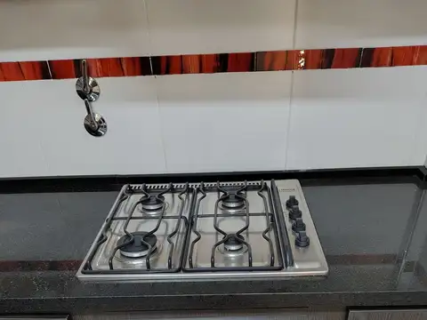 Venta Casa Y/u Oficinas en Florida Oeste. Apto Profesional