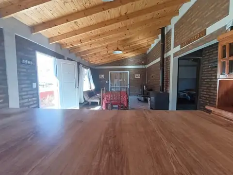 Casa en Venta con 2 cocheras