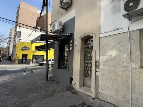Venta Casa planta alta Esquina 3 dormitorios