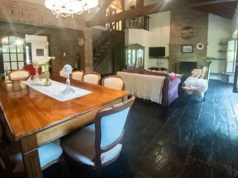 Casa en Venta en Castelar, USD 295.000