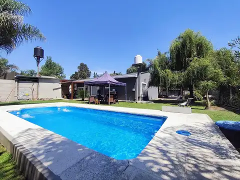 Venta de Casa con pileta lote 700mts! Oportunidad! Tortuguitas