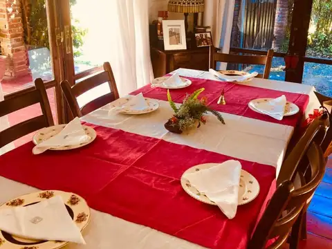 Casa 5 ambientes con 3 baños