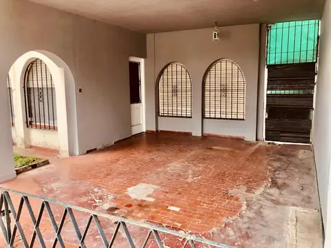 CURUCHET Nº 1873 P.B  E/ ZAPIOLA Y NAVARRO-