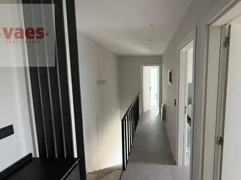 Casa en Alquiler de 3 dormitorios