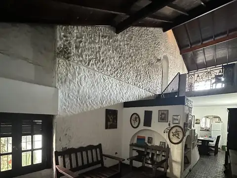 Caseros al 2200