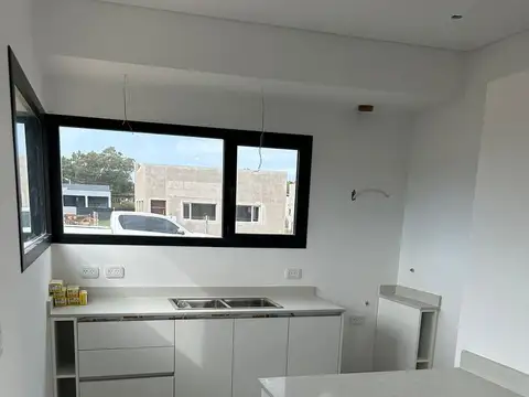 Casa en Venta en Claromeco, USD 180.000