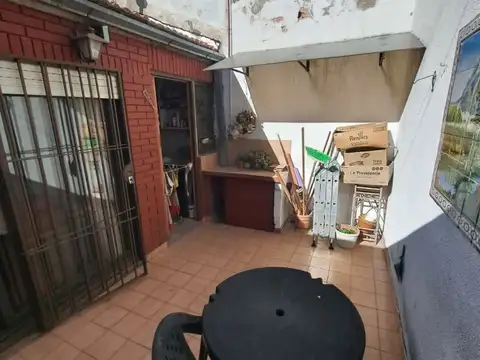 Depto Tipo Casa 4 ambientes con 2 baños