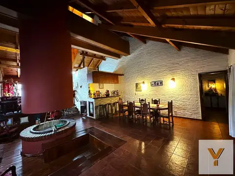 Casa en Venta - 4 Dormitorios 3 Baños - 195mts2 - Mar Del Plata