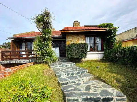 Casa en Venta - 4 Dormitorios 3 Baños - 195mts2 - Mar Del Plata