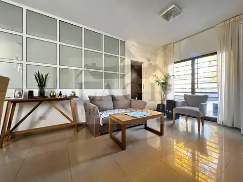 Depto Tipo Casa en Alquiler de 3 ambientes