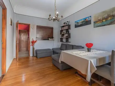 Buenos Aires 3921 , Piso 1