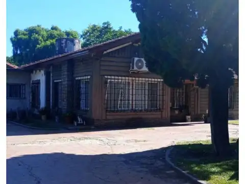 SE VENDE ESTA HERMOSA CASA QUINTA  FLORENCIO VARELA