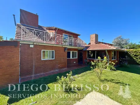 Casa en venta c/ cochera en Los Cardales