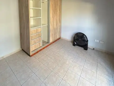 Depto Tipo Casa en Alquiler al Este