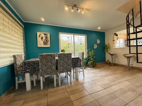 Casa en Venta con 1 cochera