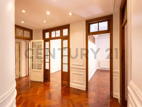 Oficina en Alquiler 95 años