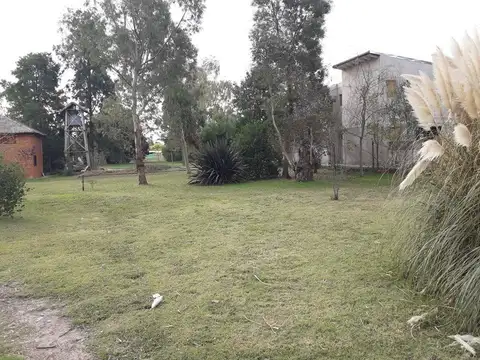 Terreno en venta - 889mts2  - San Miguel Del Monte