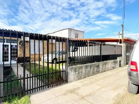Casa 4 Ambientes Venta en Los Polvorines
