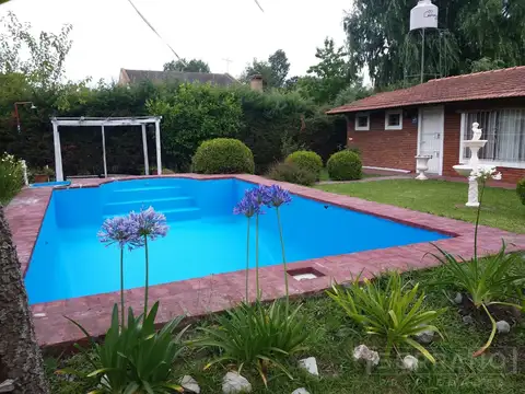 NOT. Venta dos monoambientes con pileta, Parque Sakura Exaltacion de la Cruz