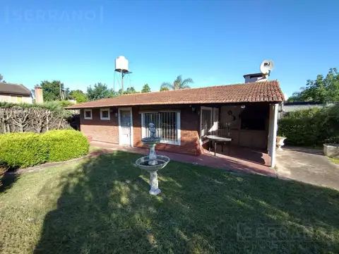 Venta Dos Monoambientes con pileta sobre Lote 730 m2. Barrio Parque Sakura. Exaltacion de la Cruz