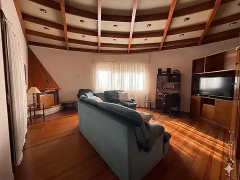 Casa en Planta Alta de 3 Dormitorios con Terraza, Cañada de Gómez.