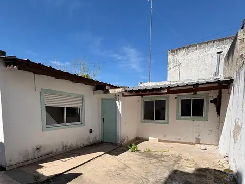 VENTA EN BLOCK – 2 LOCALES + DEPARTAMENTO 2 AMBIENTES – SAN ANTONIO DE PADUA