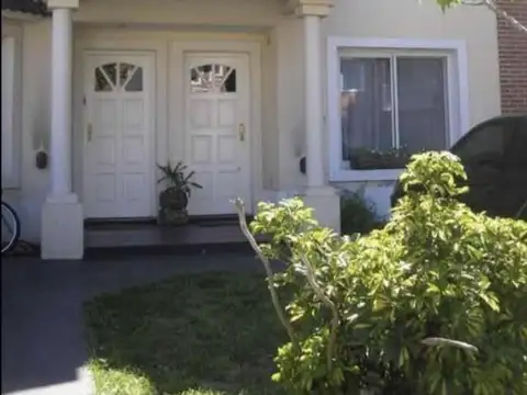 PH en venta - 3 Dormitorios 2 Baños - 110mts2 - Ituzaingó